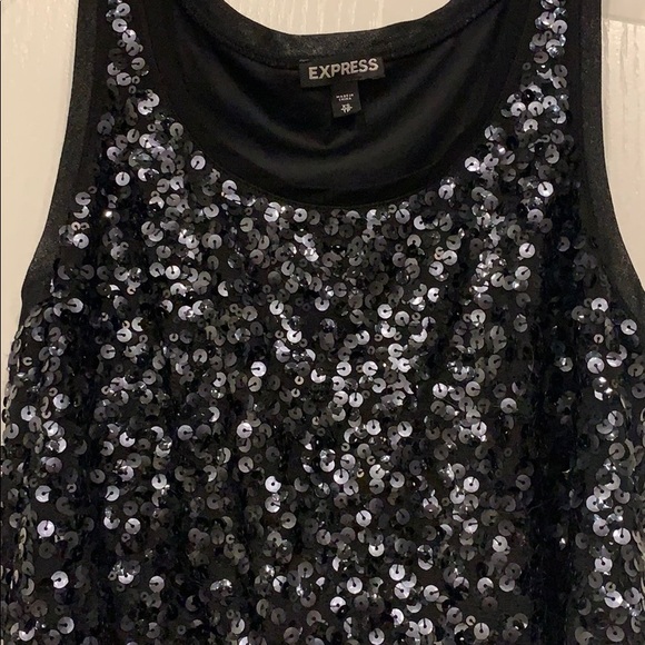 Sleeveless sequins cropped tank - Picture 3 of 3